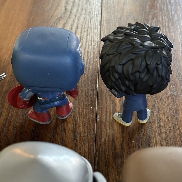 8 Funko Bobblehead Marvel Figures Thor, Loki, Black Widow, Hulk, Wolverine+++ - Picture 10 of 11